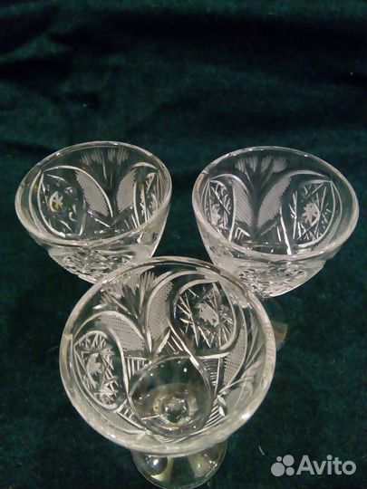 Хрустальные рюмки 