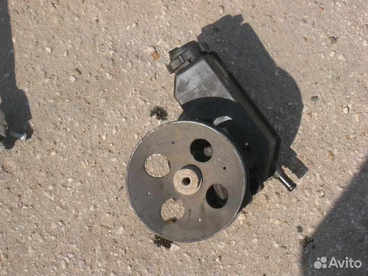 Насос гур Opel Vectra B 1.6-1.8 бензин