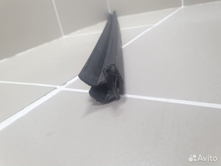 Уплотнитель стекла двери зад. правый Chery Tiggo4