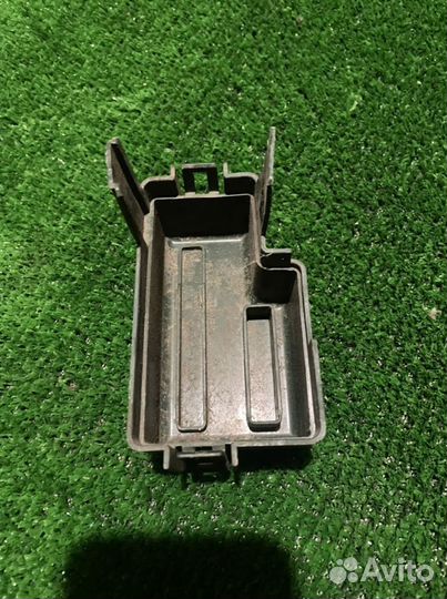 Блок предохранителей Сузуки гранд Витара 2