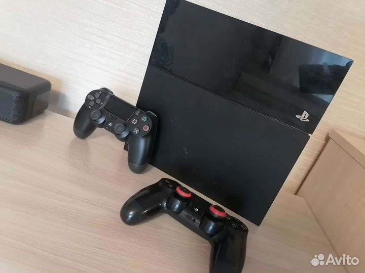 PS4+2джоя, 600+игр