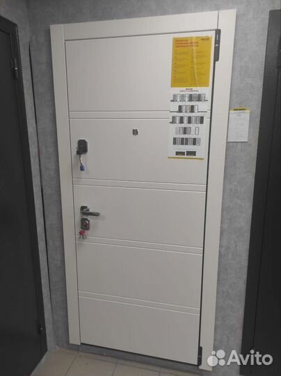 Дверь входная Porta M8.Л28 White Stark/Virgin