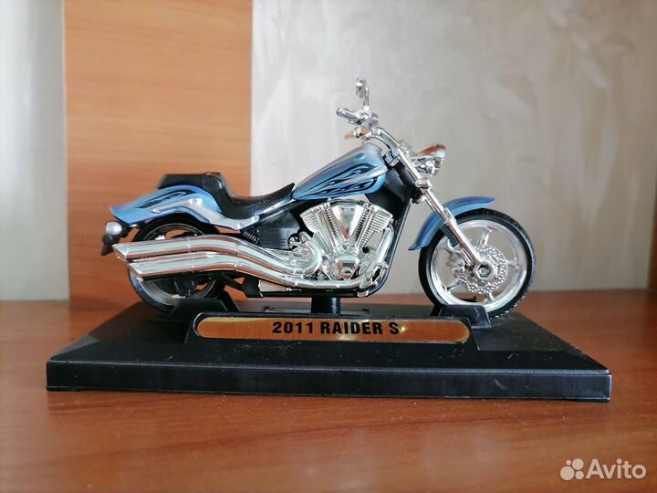 Картина Харлей+модель мотоцикла колекционнная