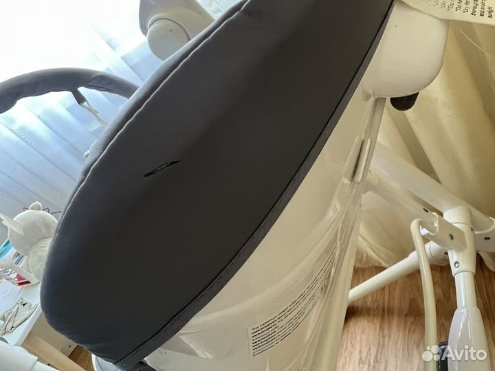 Стульчик для кормления и электрокачели