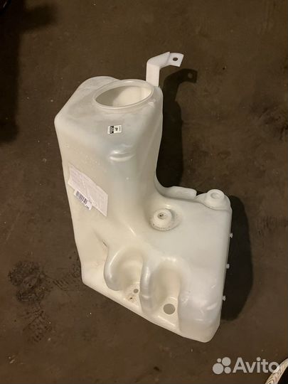 A2208690020 Бачок омывателя новый