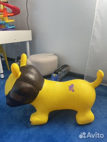 Игрушка попрыгун лев