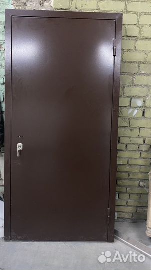 Дверь входная металлическая