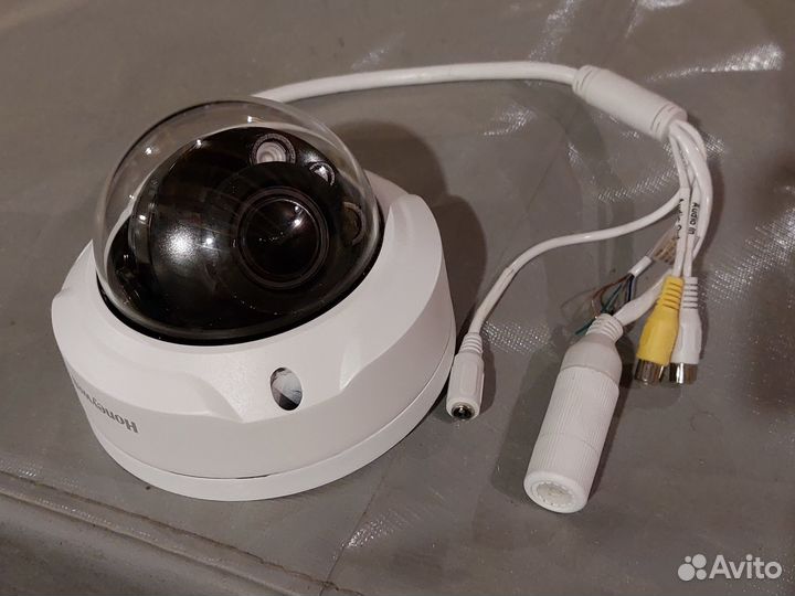 Купольная IP-камера с ик H4W4PER2 Honeywell