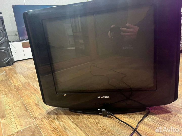 Телевизор samsung