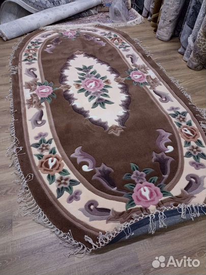 Ковер классический овальный