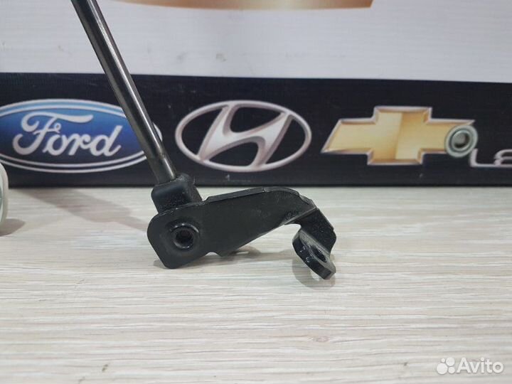 Петля капота передняя левая Bmw 5-Series F10