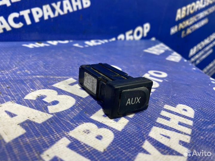 USB AUX Порт Toyota Corolla 120 седан 2004