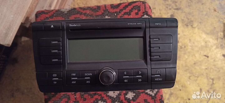 Штатная магнитола на skoda octavia a5