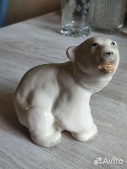 Статуэтка белый медведь вкз