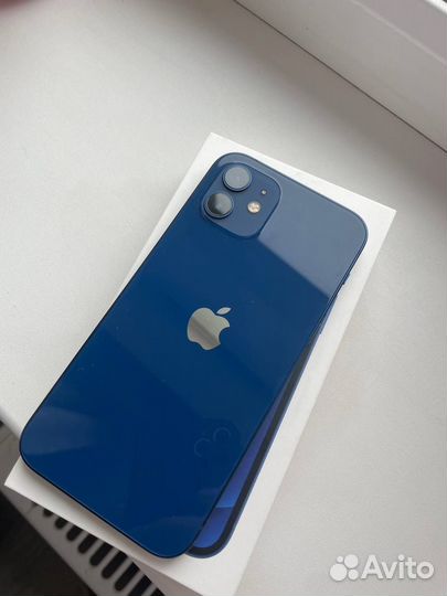 iPhone 12, 64 ГБ