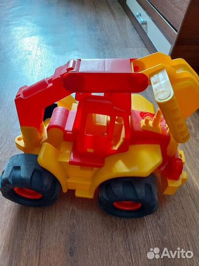 Экскаватор погрузчик игрушка