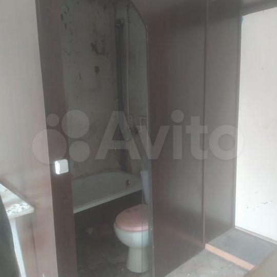 Комната 18 м² в > 9-к., 4/5 эт.