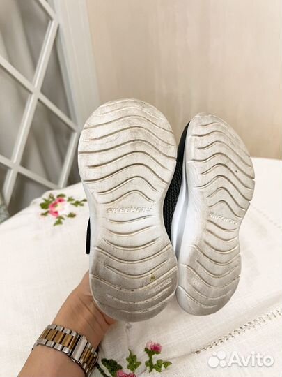 Кроссовки scechers 25