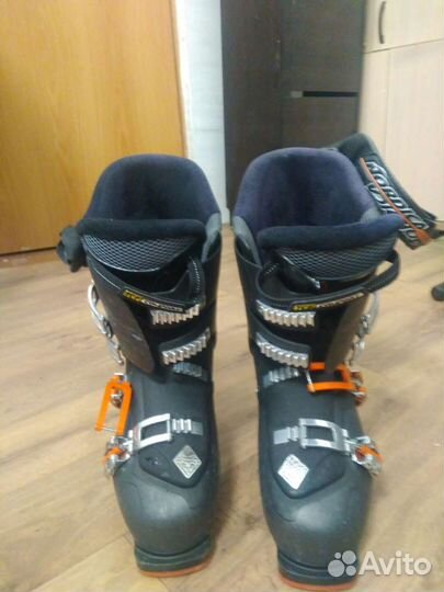 Горнолыжные ботинки