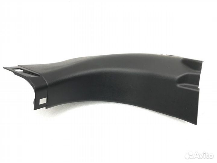 Обшивка стойки передняя правая Mitsubishi