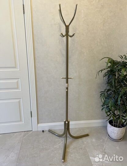 Вешалки напольные новые разные