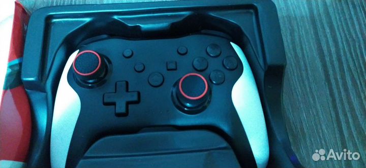 Продам Nintendo switch 2rev