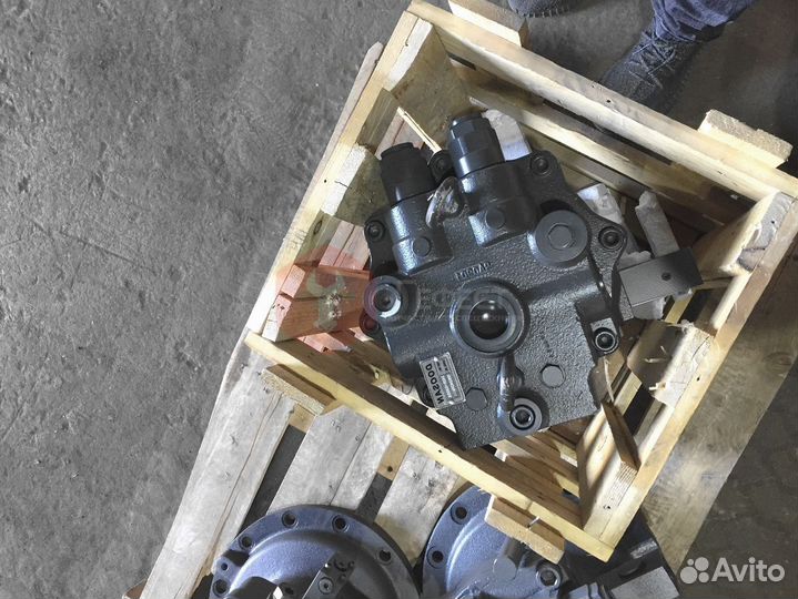 Гидромотор поворота LiuGong CLG925D