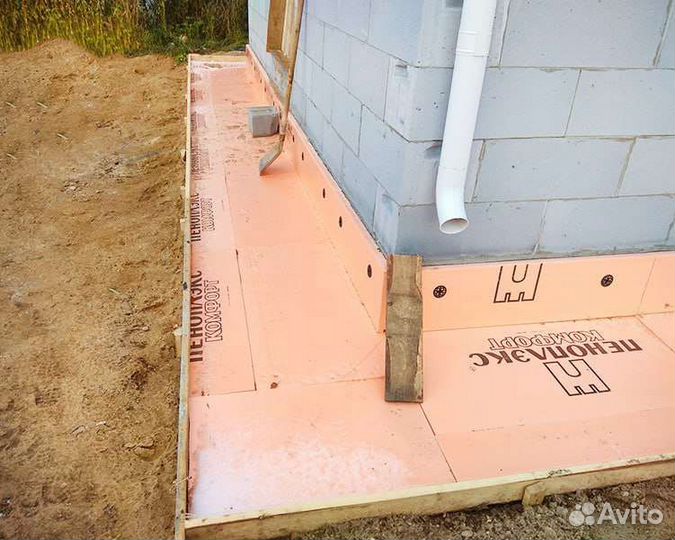 Бригада строителей