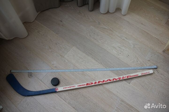 Клюшка хоккейная