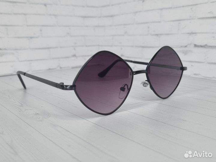 Женские солнцезащитные очки