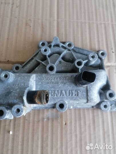 Корпус термостата К4м 1.6i 2009