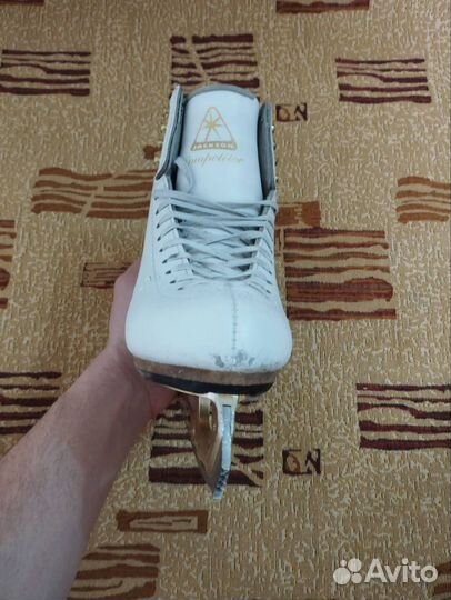 Фигурные коньки jackson freestyle