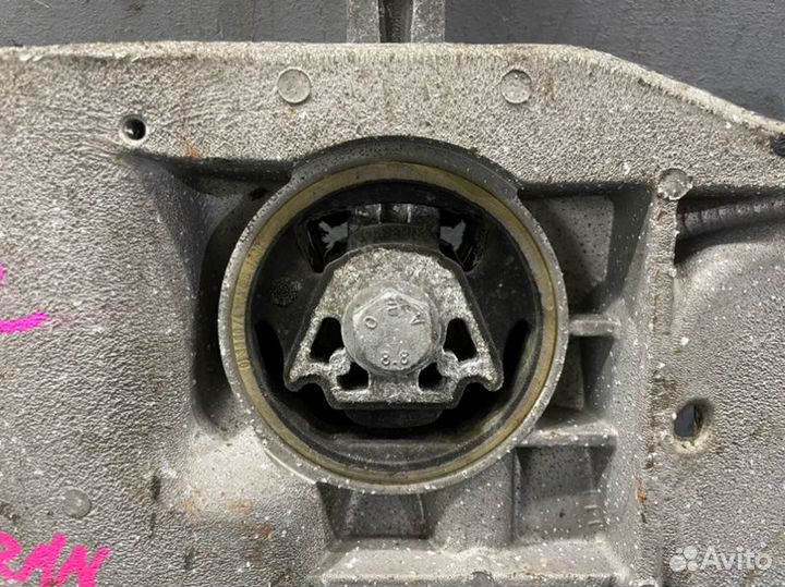 Подрамник передний Volkswagen Golf 6