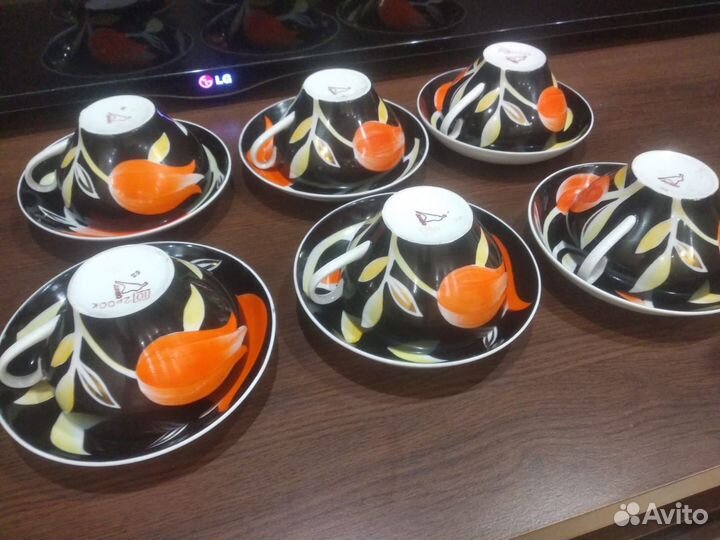 Чайный/кофейный сервиз красные тюльпаны