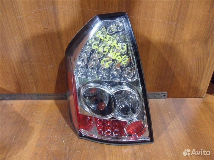 Фонарь задний левый задний левый Chrysler 300C LX