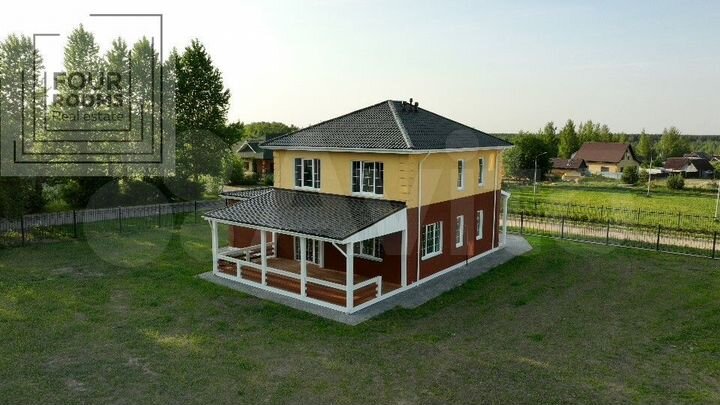 Коттедж 262,3 м² на участке 12 сот.