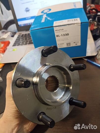 Ступица передняя Chrysler Voyager, Dodge Caravan