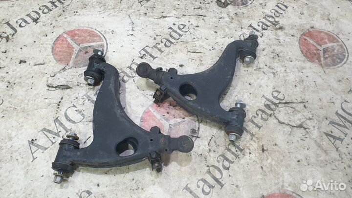 Рычаги нижние SportLine на Mercedes W124