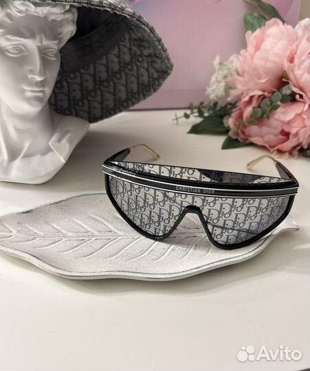 Солнцезащитные очки christian dior