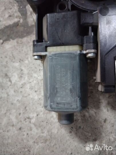 Моторчик стеклоподъёмника Renault