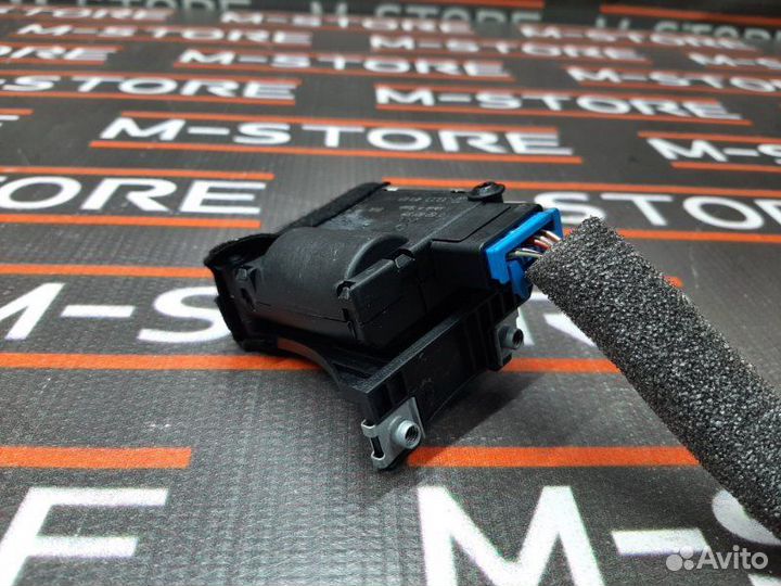 Привод заслонки отопителя Audi A8 4E/D3 BVJ 2008