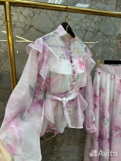 Потрясающий цветочный костюм с юбкой Zimmermann