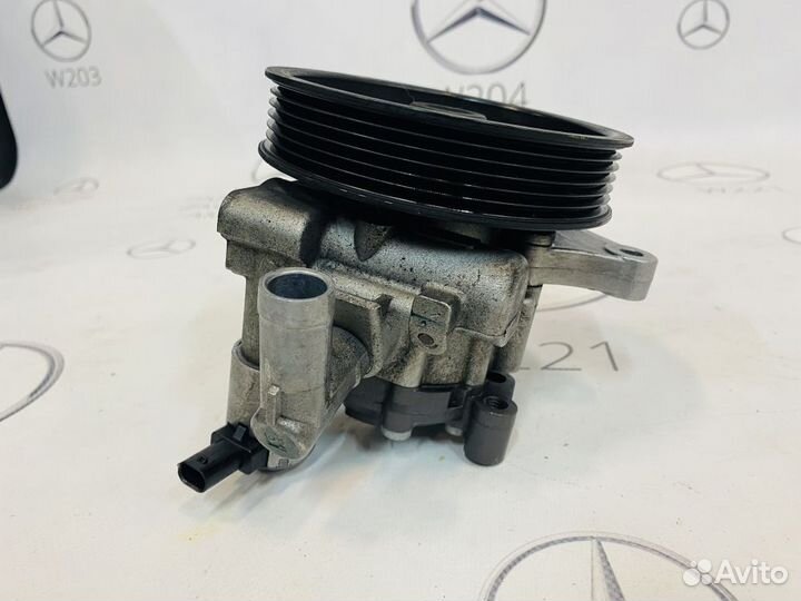 Насос гур Mercedes-Benz M271.860