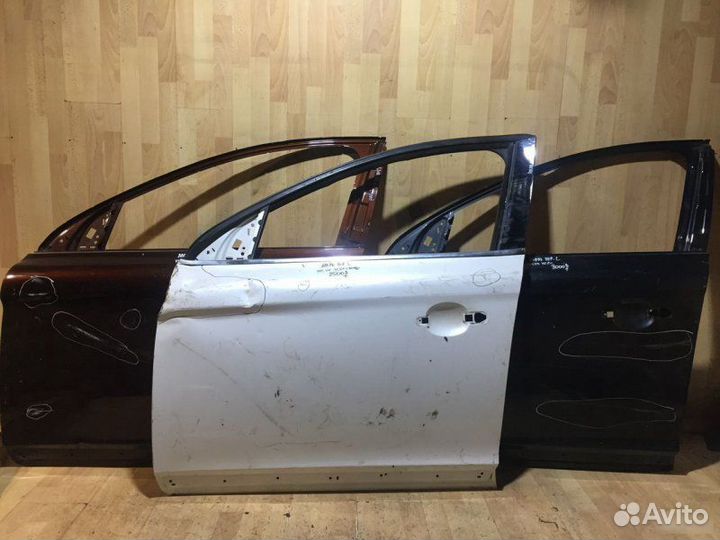 Дверь Volvo