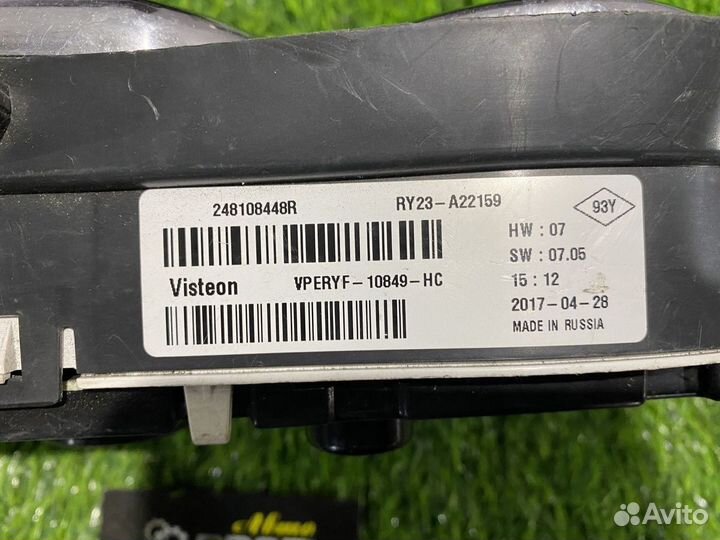 Панель приборов Renault Sandero 2