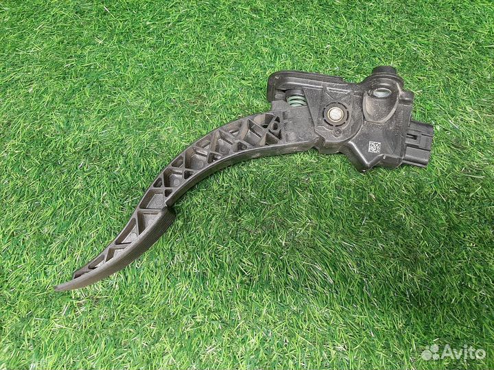 В наличии: Педаль газа на Mitsubishi Lancer X