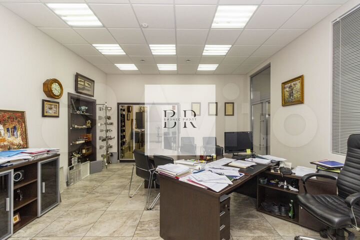 Клиника Гостиница Офис Колл Центр Школа, 1350 м²