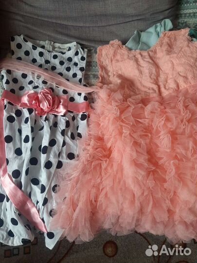 Продам два пакета вещей