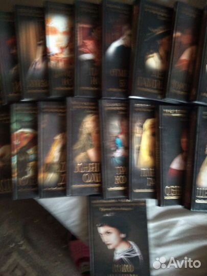 Коллекция книг(женские лики)