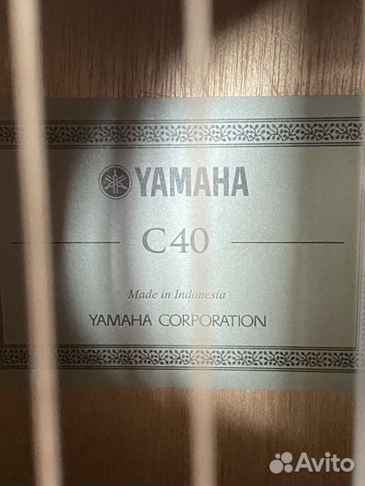 Акустическая гитара Yamaha C40